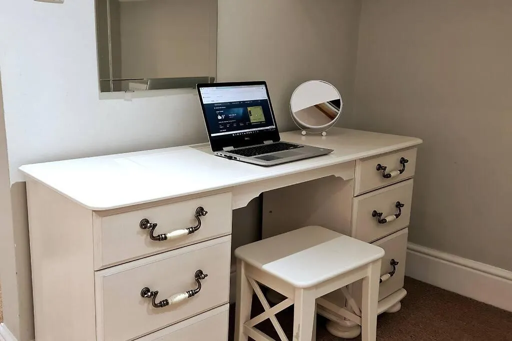 Apartment Stylish 2 Bedroom Apartment, Leeds Centre + Free Parking