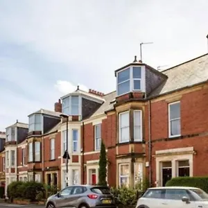 2 Bedroom Apartment, Jesmond - Great Location! Apartment Newcastle upon Tyne
